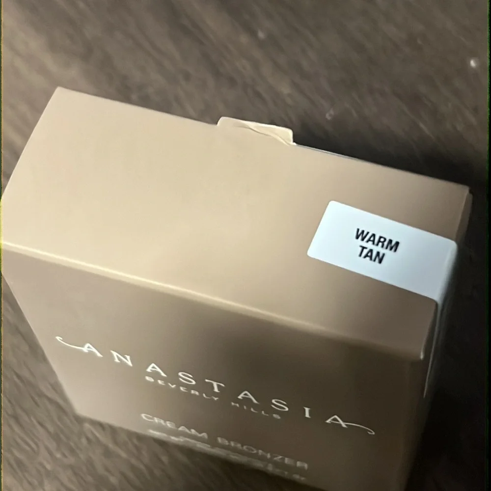 ♣️💕Anastasia Beverly Hills Warm Tan Cream Bronzer